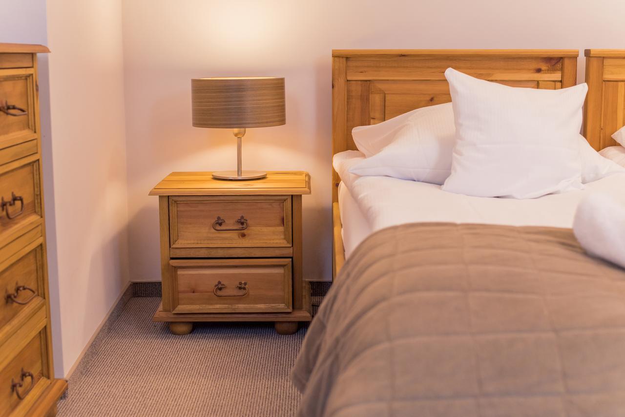ジェレニエツ Orlicka Skala Bed & Breakfast エクステリア 写真